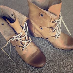 SOREL Wedge Boots